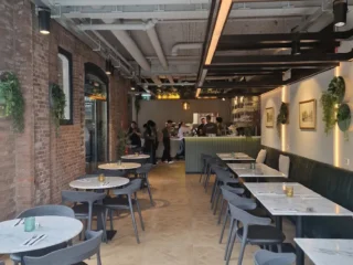 fftyhfrgdbgfhydthdsdhtdtyfnty