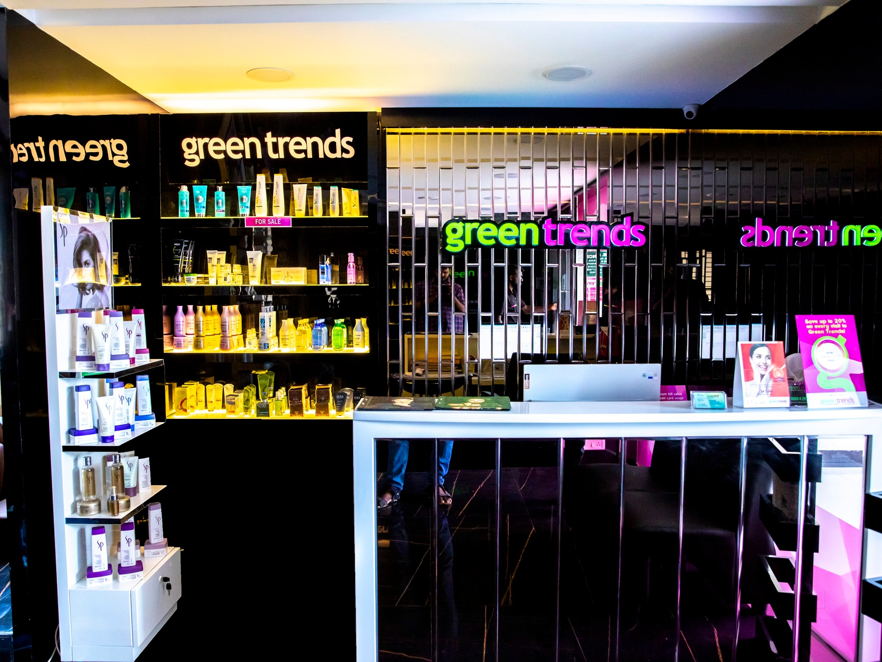 Green Trends Unisex Hair & Style Salon